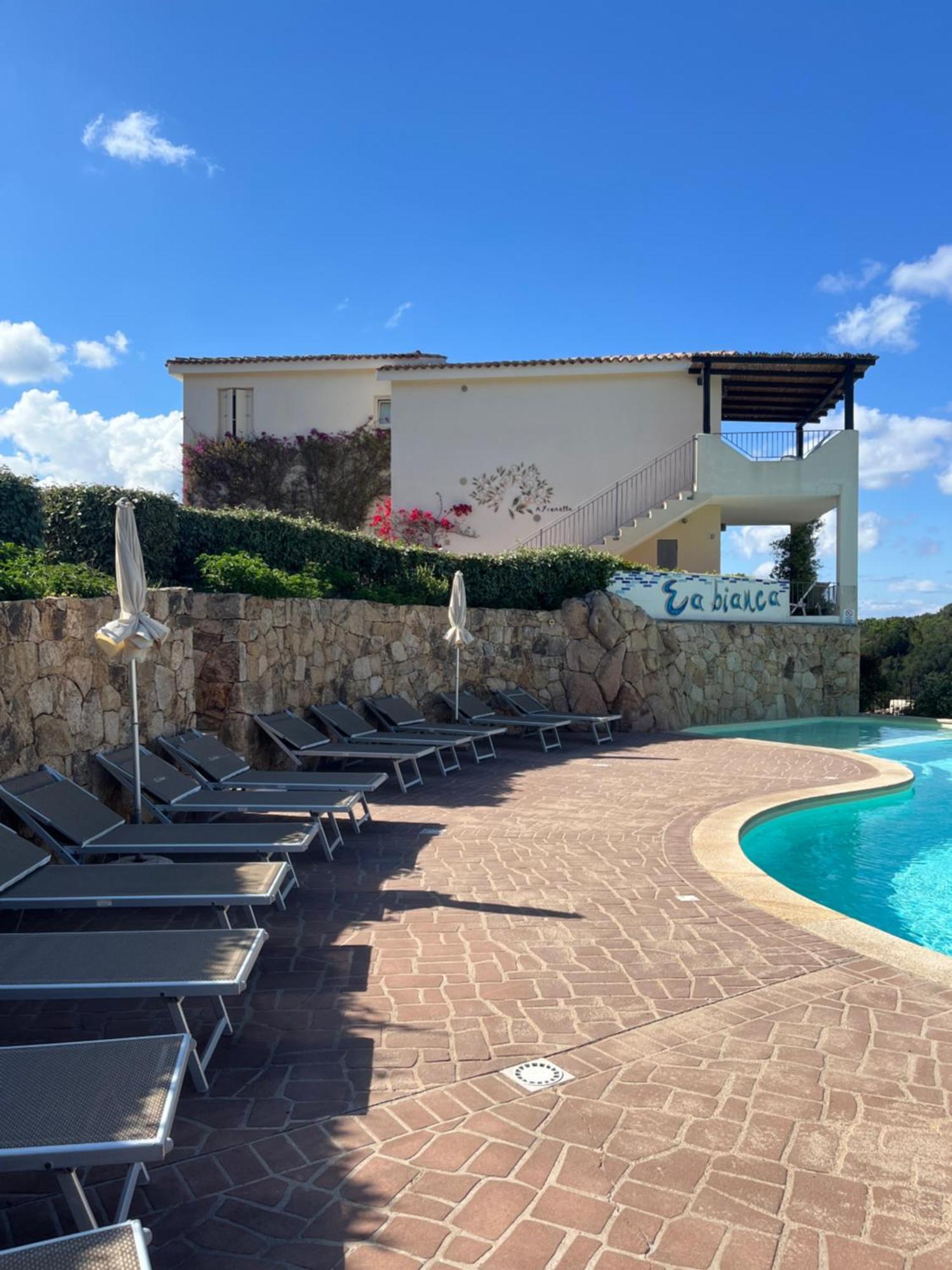 Casa Stella Residence Ea Bianca Baja Sardinia Eksteriør bilde